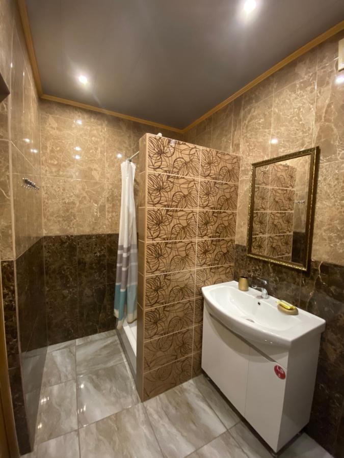 Вул Роксолани , 16 Центр 300 М До Бювету Truskavets Bagian luar foto