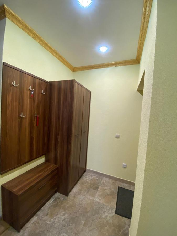 Вул Роксолани , 16 Центр 300 М До Бювету Truskavets Bagian luar foto